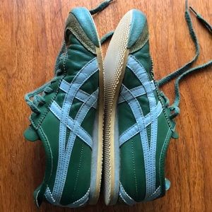 Awesome VINTAGE sneakers running shoes Onitsuka Tiger by ASICS shoes